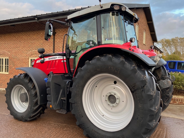 Massey Ferguson 7719S Exclusive