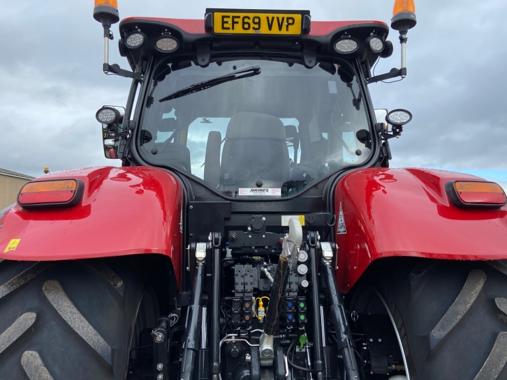 Case CVX 240