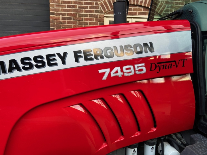 Massey Ferguson 7495