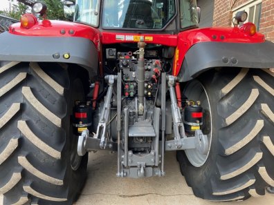 Massey Ferguson 7495