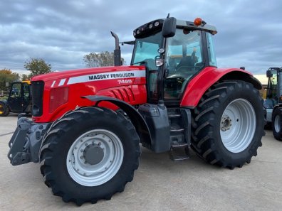 Massey Ferguson 7495