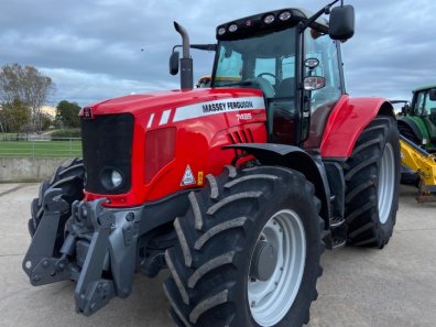 Massey Ferguson 7495