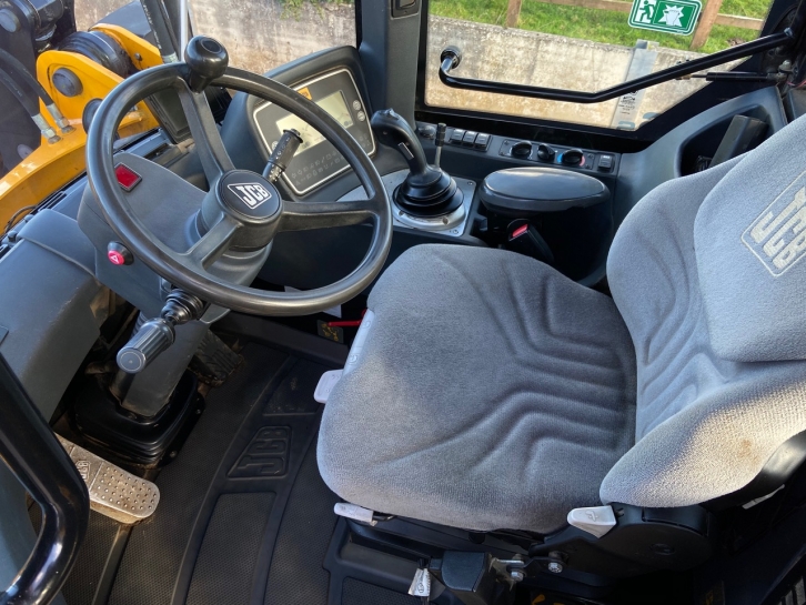 JCB 416S