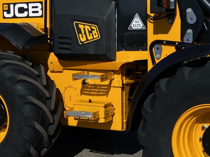 JCB 416S