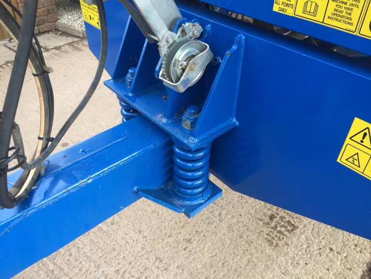 NC 316 16 Ton dump trailer