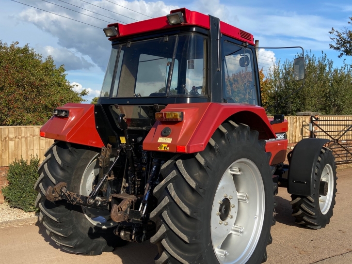 Case 956XL
