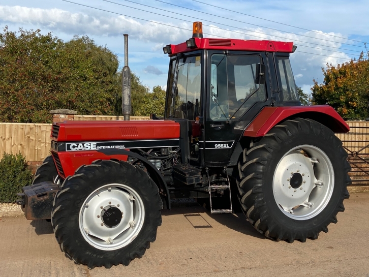 Case 956XL