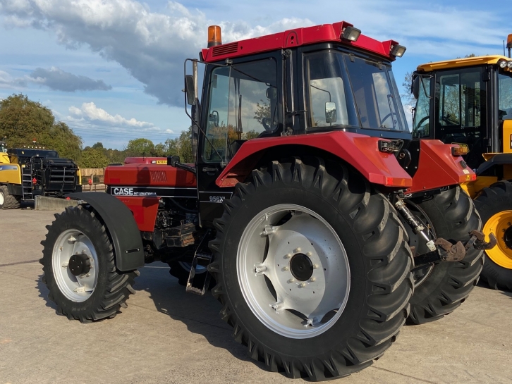 Case 956XL