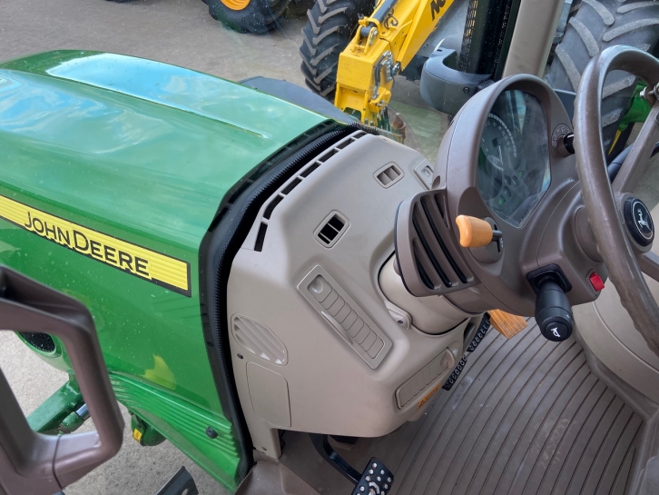 John Deere 6330 Premium