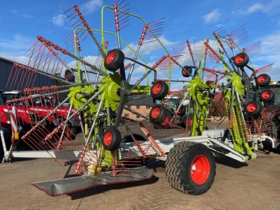 Claas Liner 3600 4 rotor rake