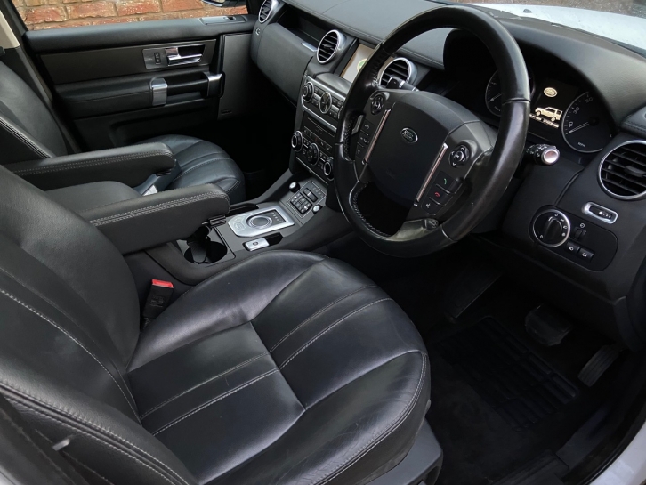 Land Rover Discovery Graphite 3.0 SDV6