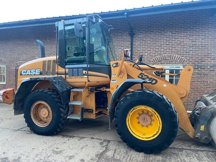 Case 521D loading shovel