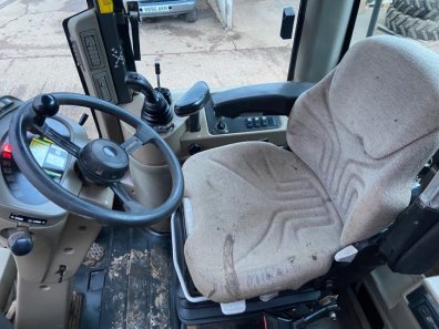 Case 521D loading shovel