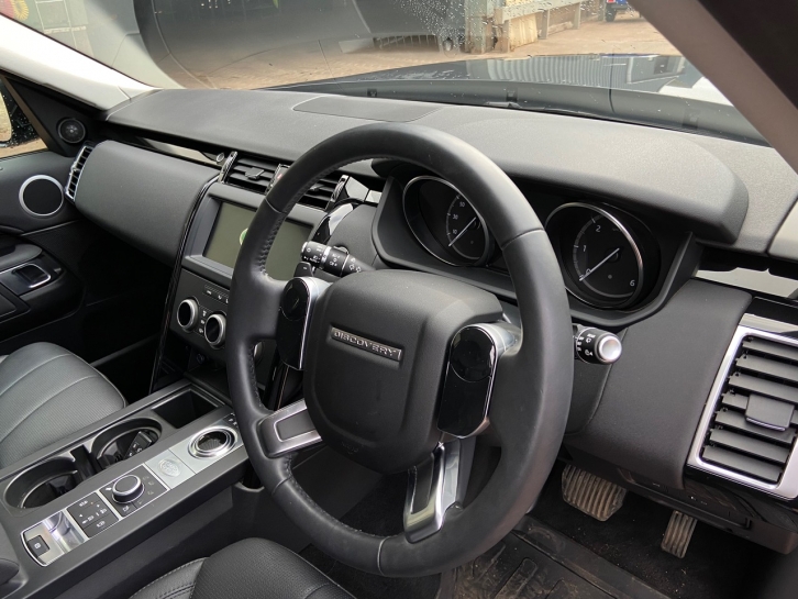 Land Rover Discovery Commercial SE TD6