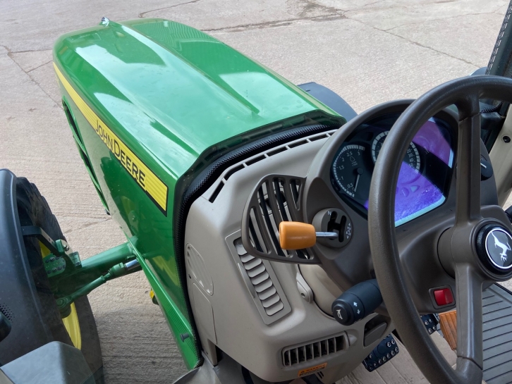 John Deere 6930