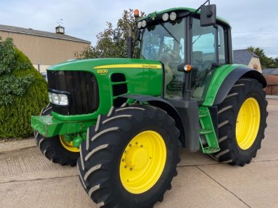 John Deere 6930