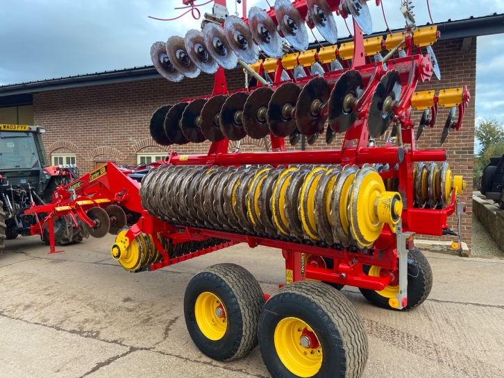 Vaderstad CR650 Carrier