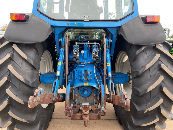 Ford 8630