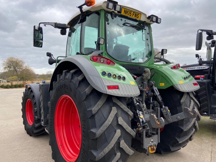 Fendt 724 Profi-Plus