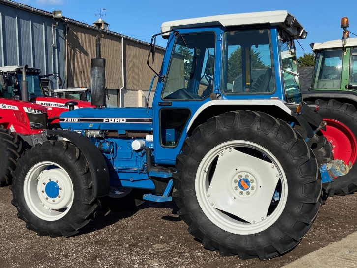Ford 7810 III