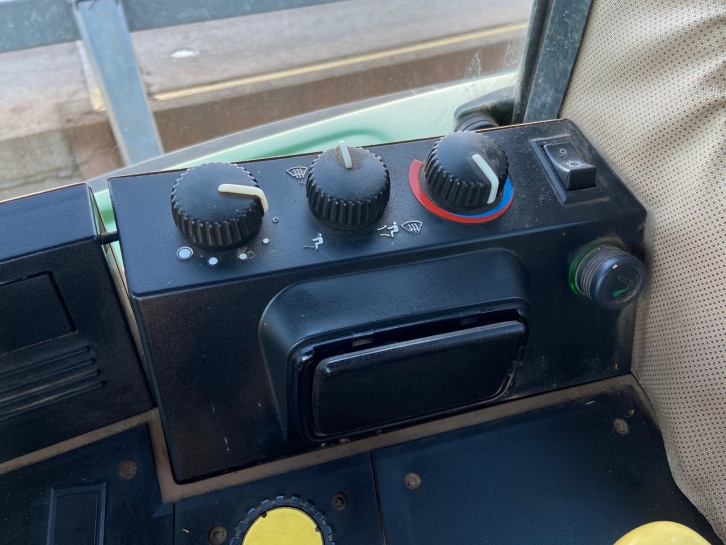 John Deere 6300