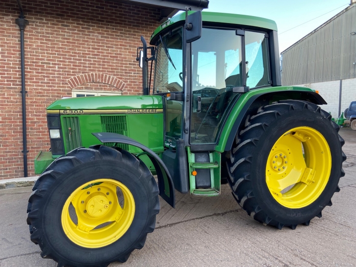 John Deere 6300