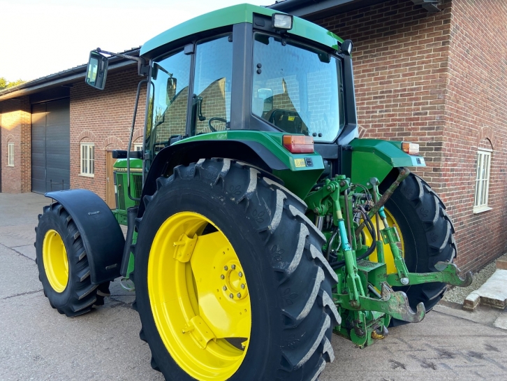 John Deere 6300