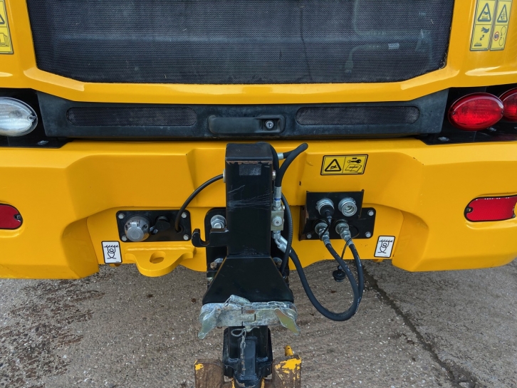 JCB 320S