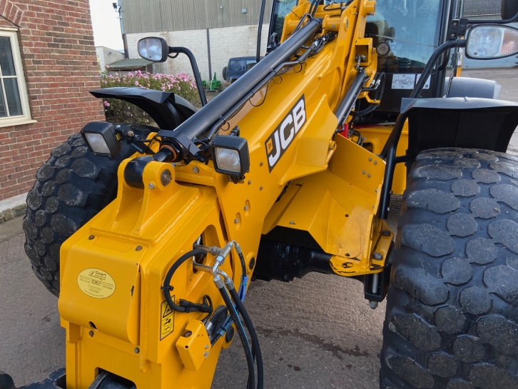 JCB 320S