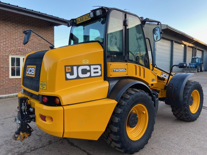 JCB 320S