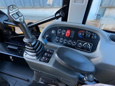 JCB 320S