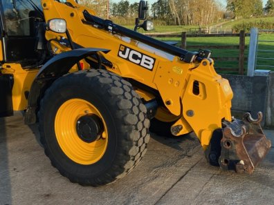 JCB 320S