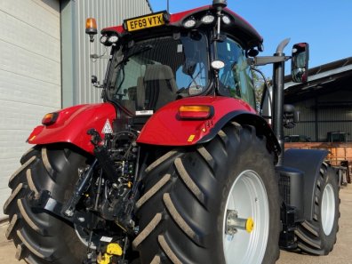 Case CVX 240