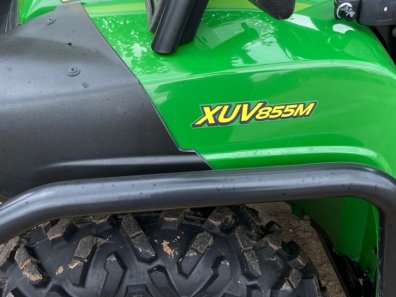 John Deere XVU 855M Gator