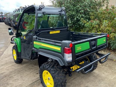 John Deere XVU 855M Gator