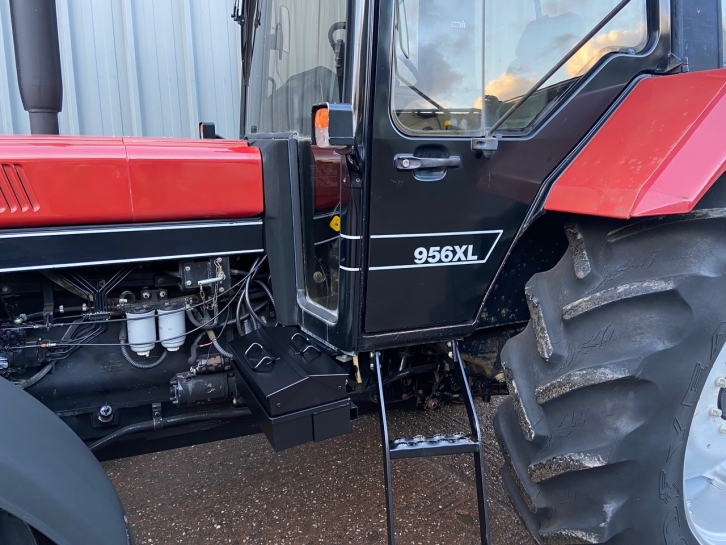 Case 956XL