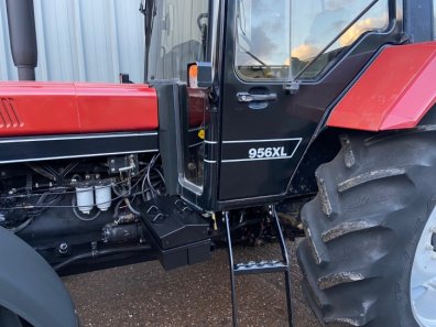 Case 956XL