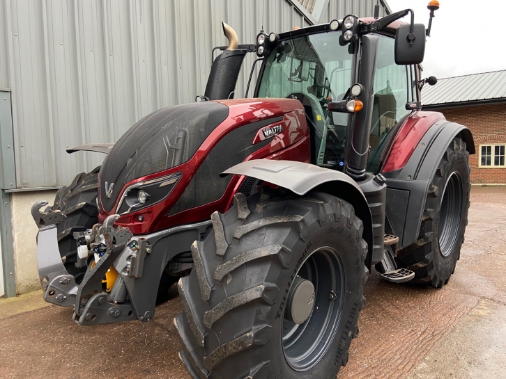 Valtra T214 Direct Unlimited