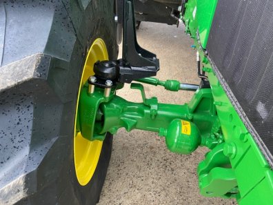 John Deere 6120M