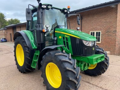 John Deere 6120M