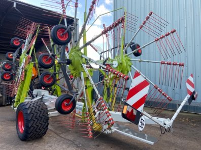 Claas Liner 3600 4 rotor rake