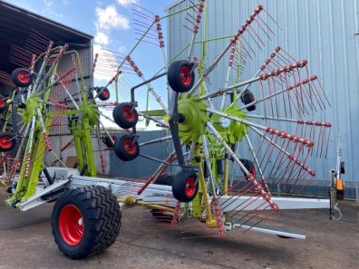 Claas Liner 3600 4 rotor rake