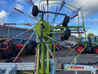 Claas Liner 3600 4 rotor rake