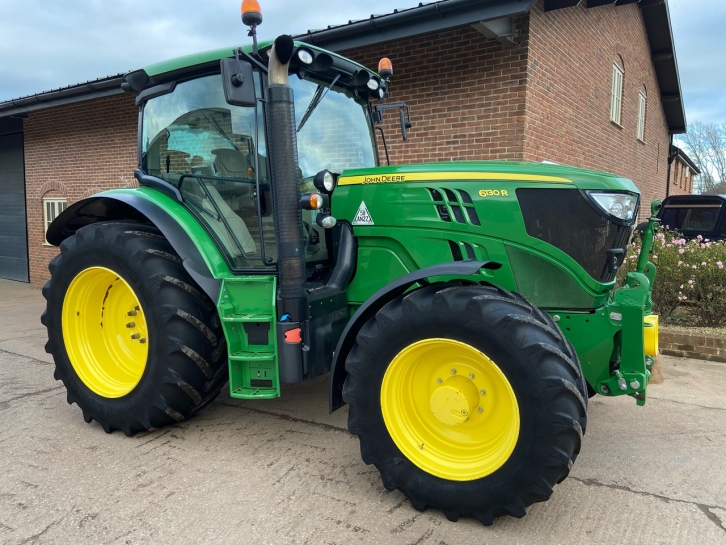 John Deere 6130R