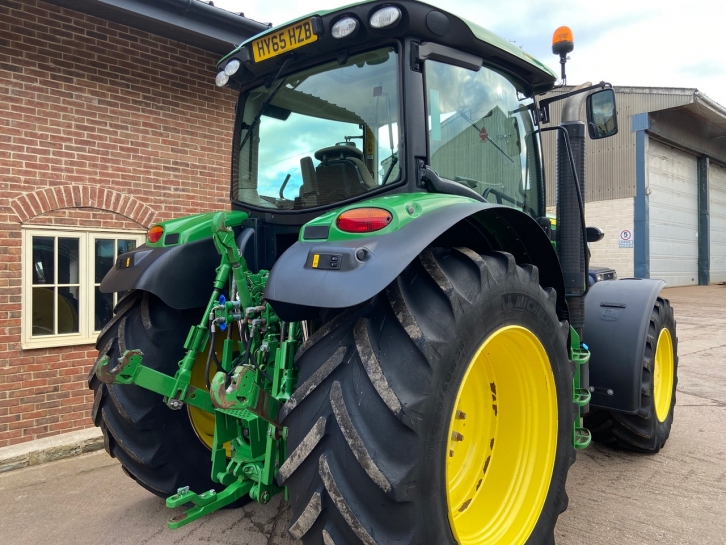 John Deere 6130R