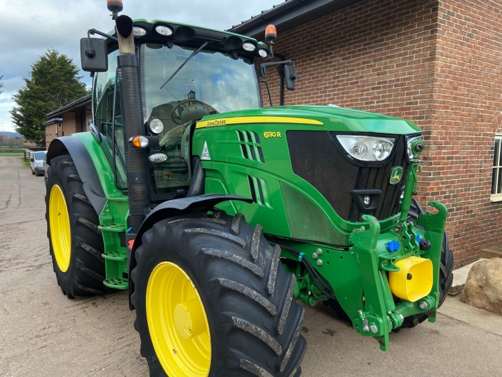 John Deere 6130R