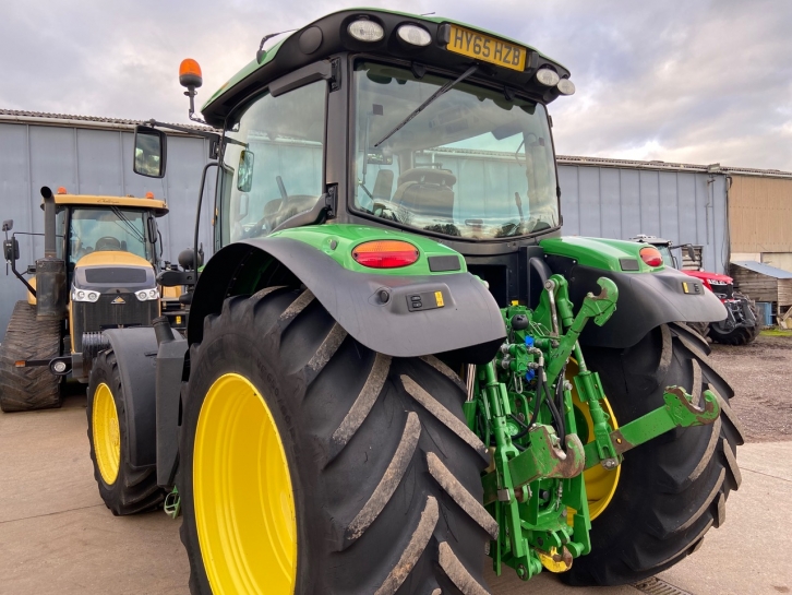 John Deere 6130R