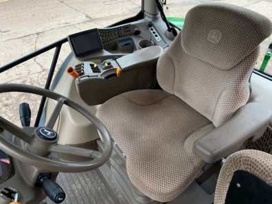 John Deere 6130R