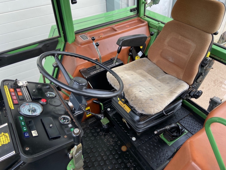 Fendt Favorit 612 LS