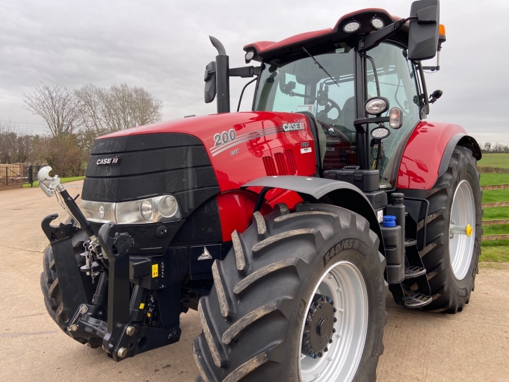 Case CVX 200